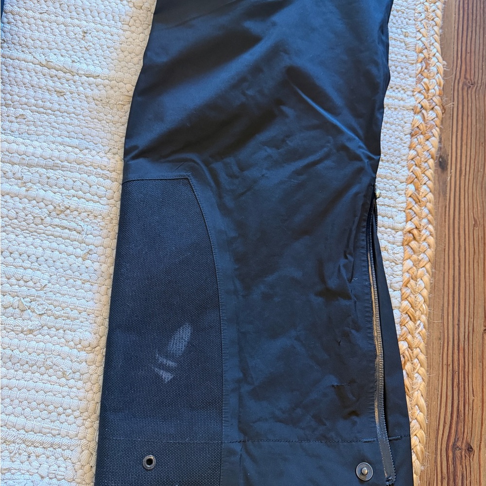 Arc'teryx Men's Gortex Ski Pants - Picture 11 of 11